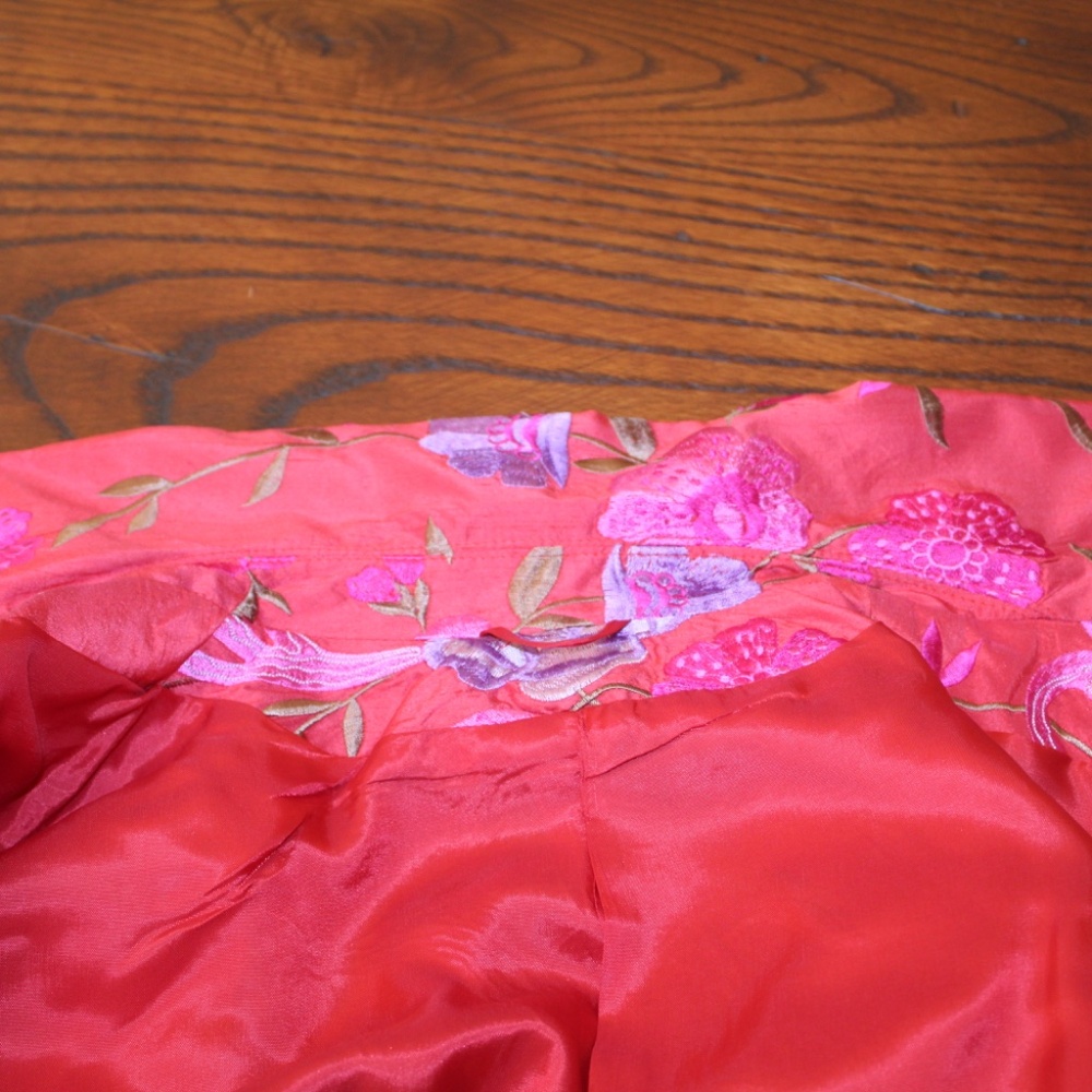 🌸 Algo of Switzerland Embroidered Silk Jacket – Size 6 – NWOT - Picture 11 of 14